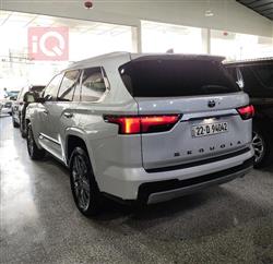 Toyota Sequoia